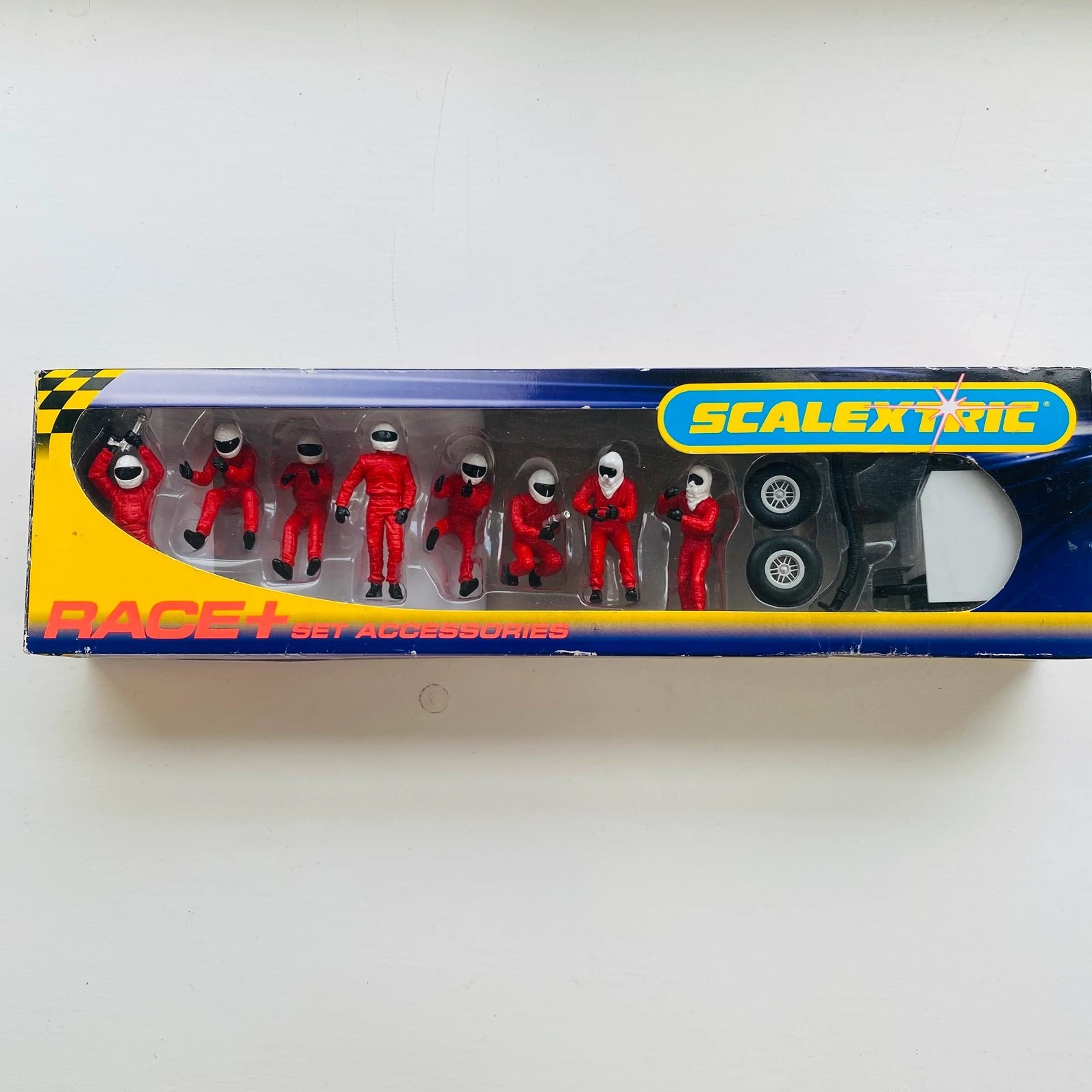 Scalextric Race+ Pit Crew Red Set Accessories Figures Tyres Boxed Vintage