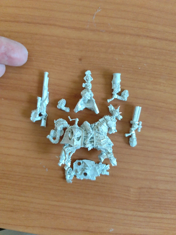 Warhammer- ingeniere su cavallo meccanico