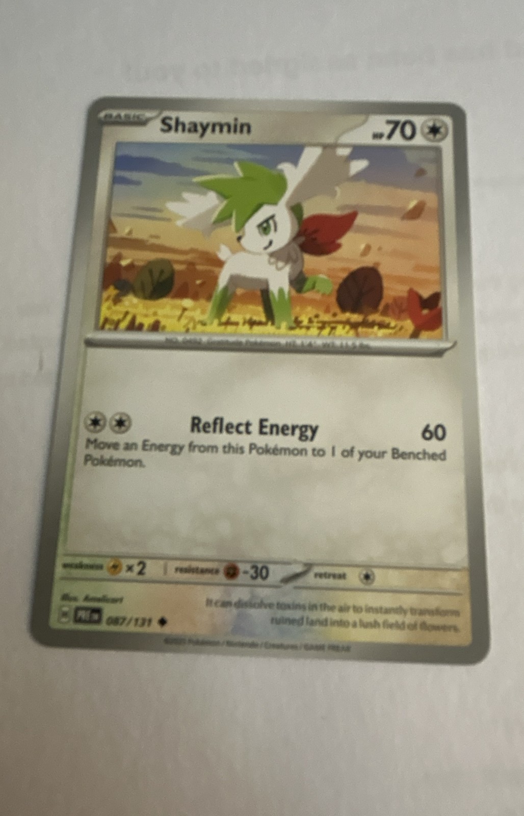 Shaymin (Poke Ball Pattern) 087/131 Sv: Prismatic Evolutions Holo