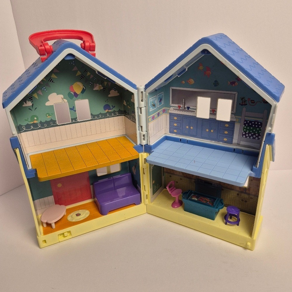 CoComelon Deluxe Family House con suoni action figure non incluse