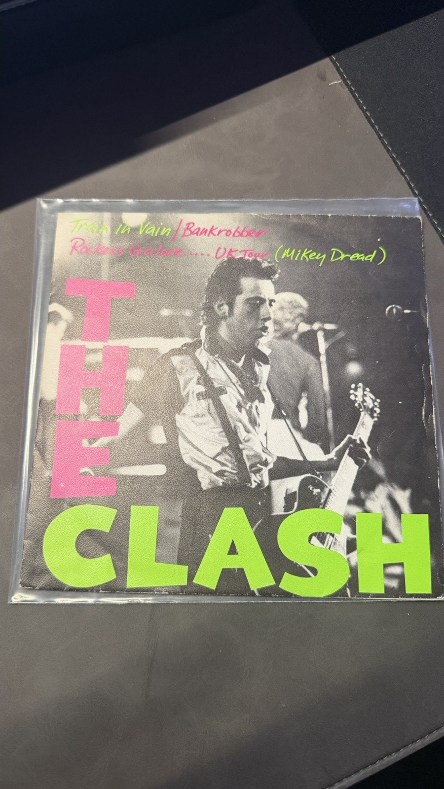 THE CLASH - TRAIN IN VAIN / BANKROBBER 1980 - 7" Vinyl - VG