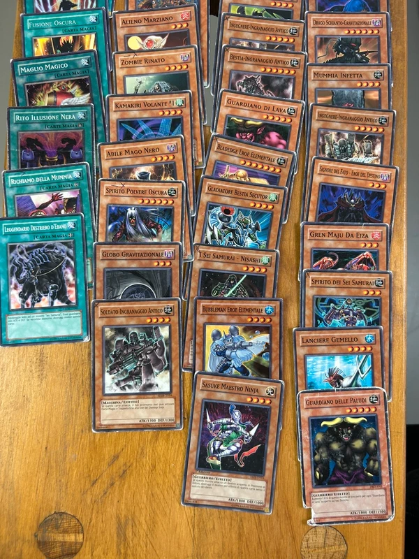 Yu-Gi-Oh! Trading Card Game Konami Konvolut Italienische Karten