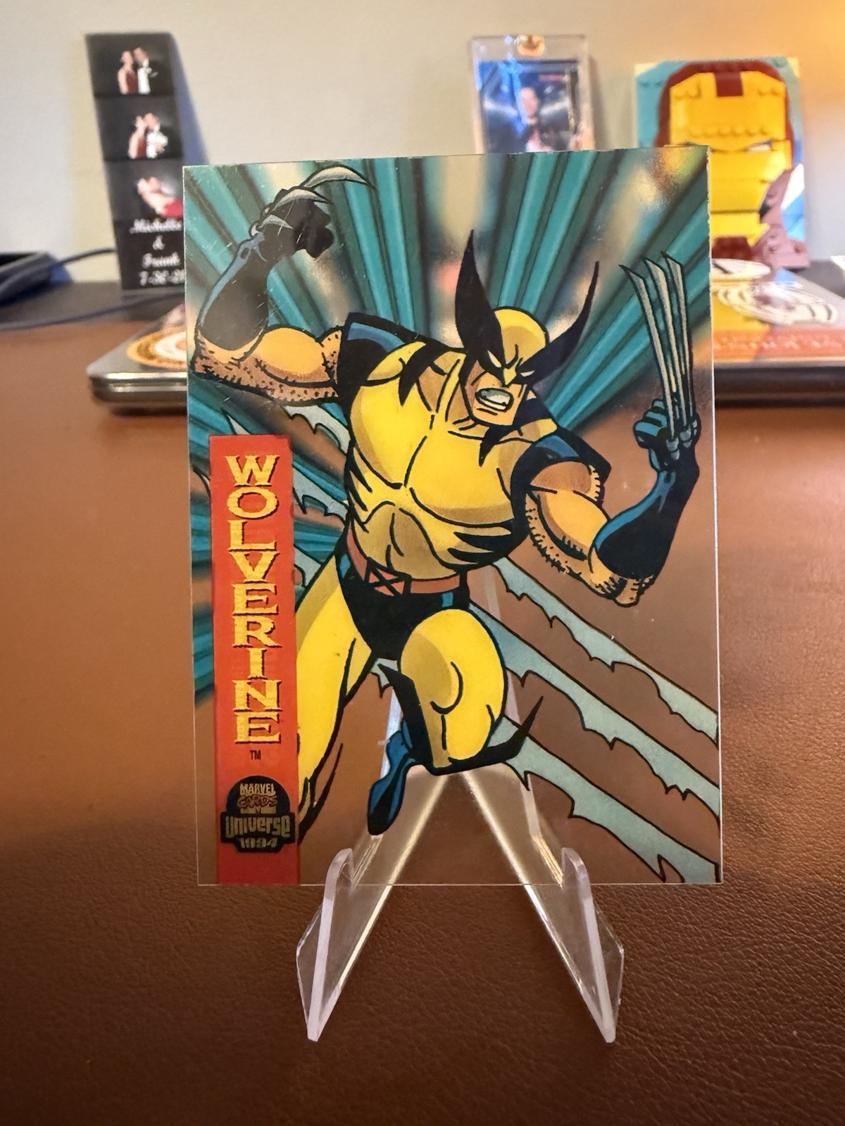 1994 Fleer Marvel Universe #10 Wolverine Suspended Animation