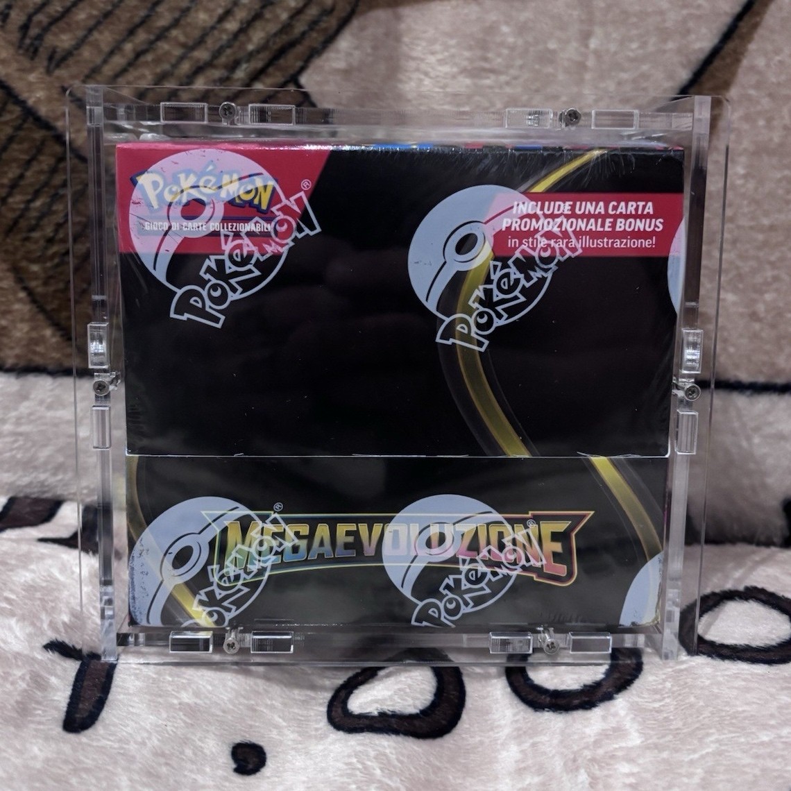 Display megaevoluzione con Topper italiano con teca Pokémon GCC 