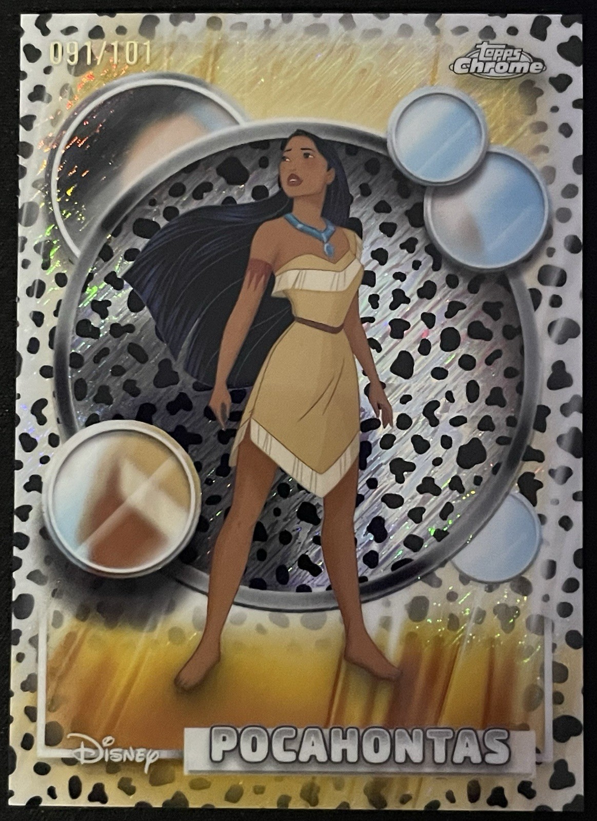 2026 Topps Chrome Disney POCAHONTAS 101 Dalmati bianco e nero scintillante /101
