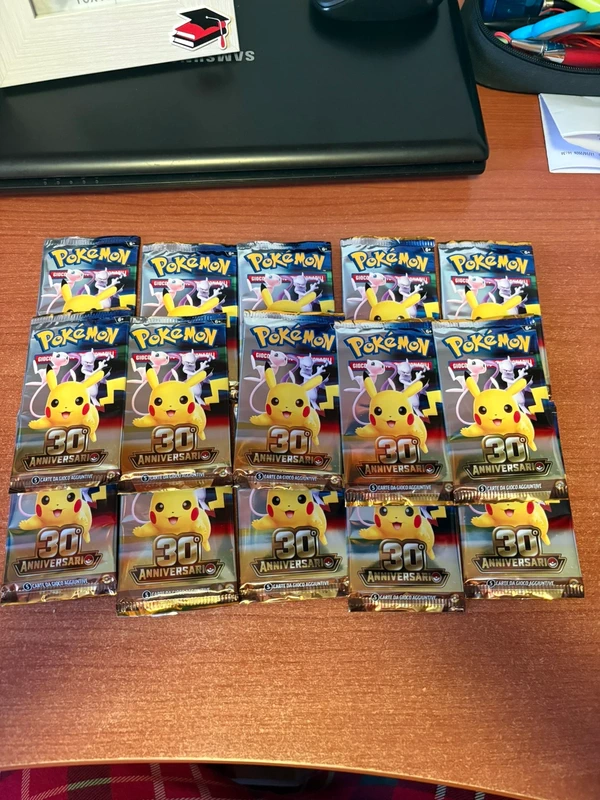 15 pacchetti vuoti 30 anniversario pokemon