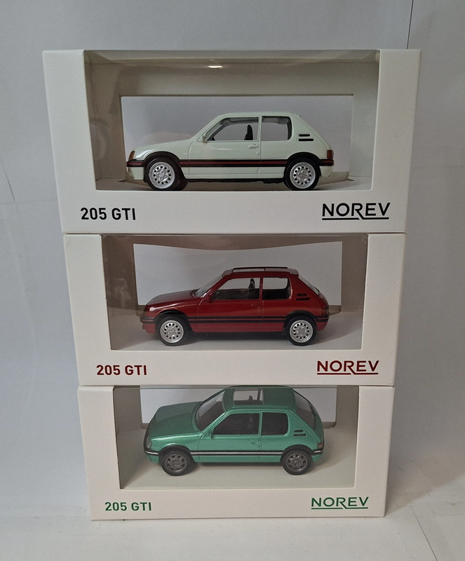 Lot 3 Peugeot 205 GTI Blanc, Rouge, Vert 1/43 Norev Neuf boite d'origine