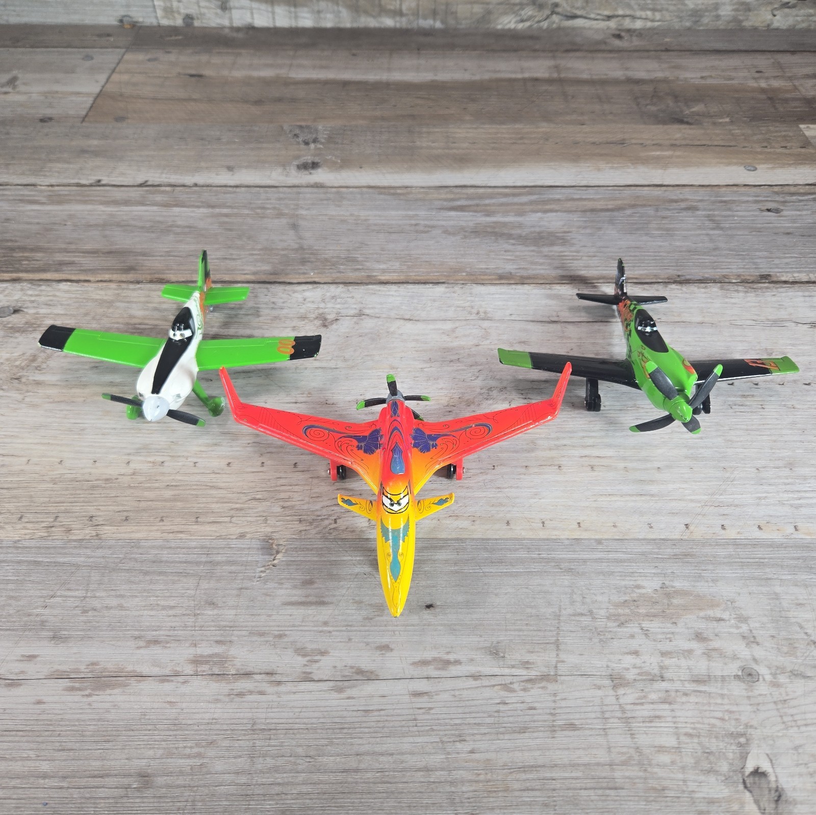 Disney Pixar Planes Cars ISHANI, RIPSLINGER, ZED DIECAST METAL 1:55 lotto di 3