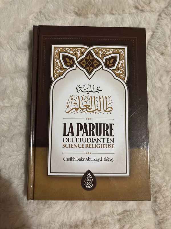 la parure de l’étudiant en science religieuse