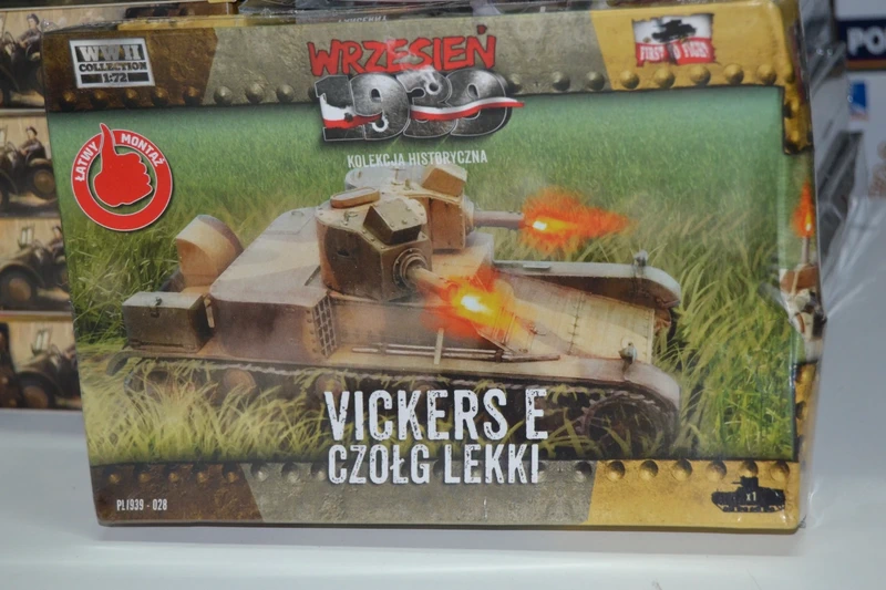Vikers E Doble Torre, Firts to Figt 1/72