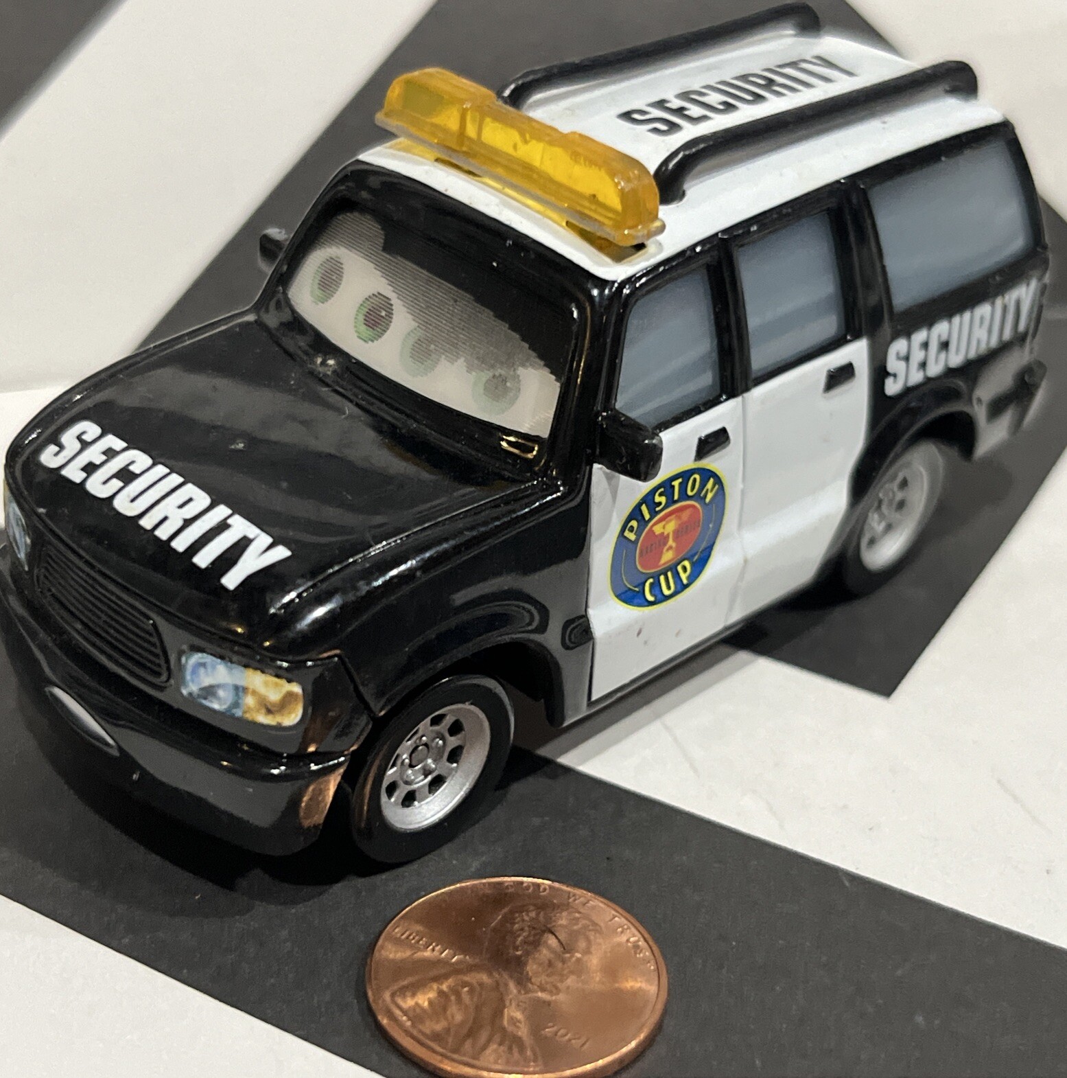 Disney Cars Movie Richard Clayton Kensington Piston Cup Security SUV LENTICULAR