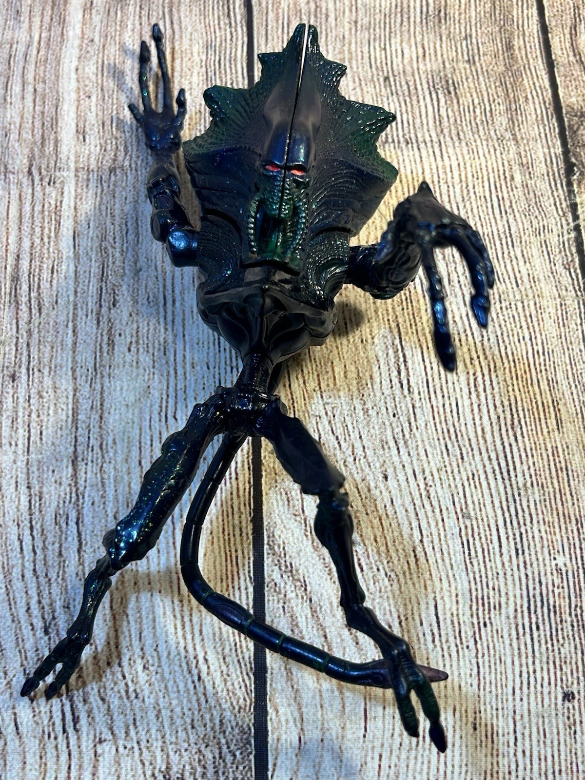 Trendmasters Modellino Independence Day Alien Shocktrooper 1996 9"