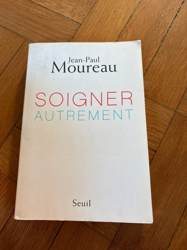 🌺 Livre Soigner autrement très bon état 🌺