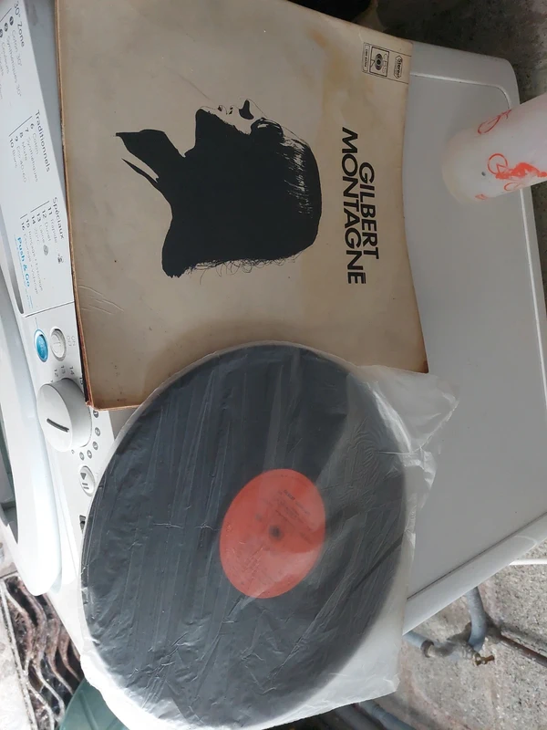 Disque 33 tours Gilbert montagne