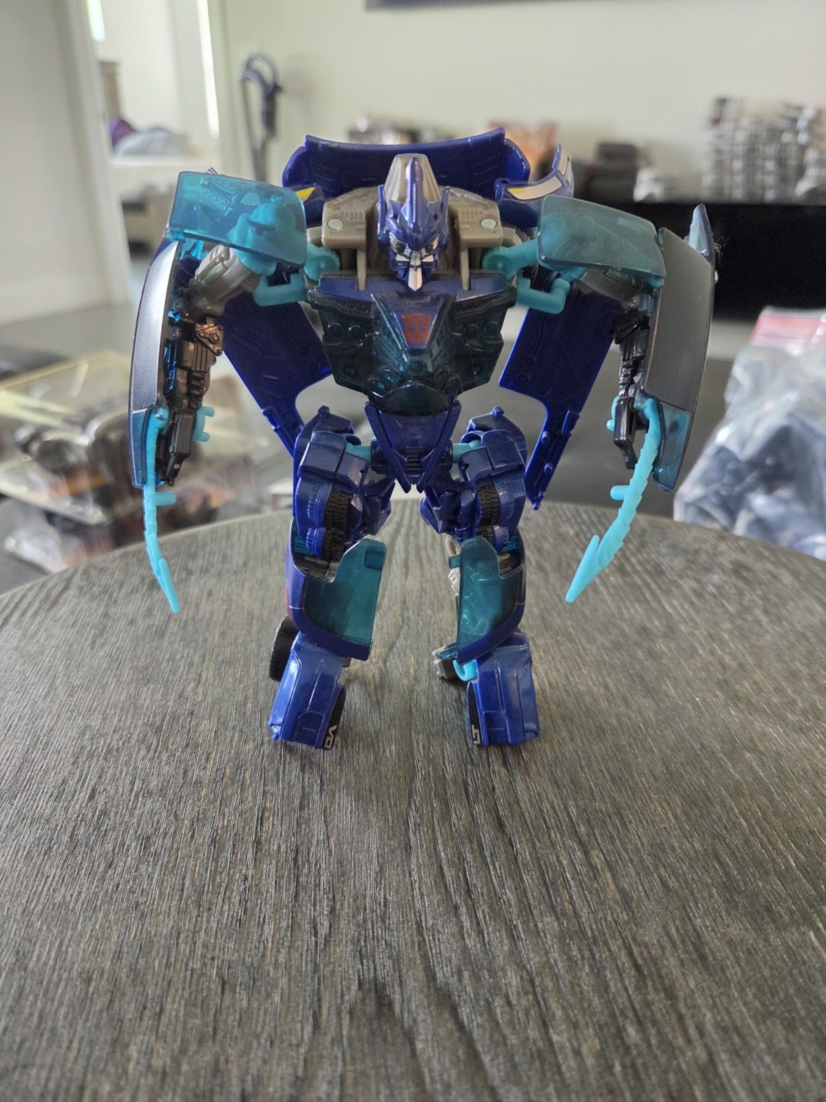 Transformers Revenge of the Fallen Jolt Deluxe Class