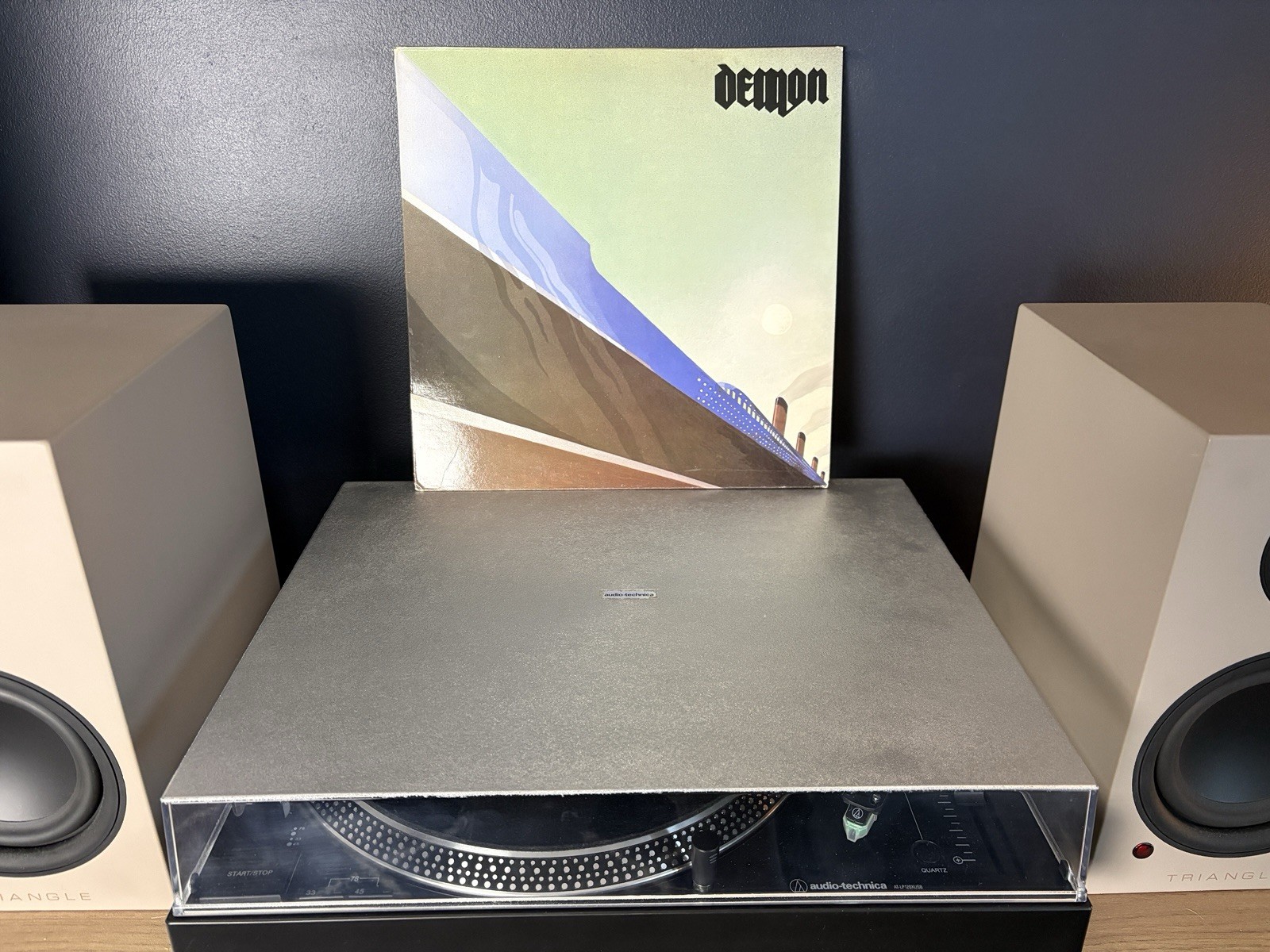 Demon British Standard Approved EUR 1985 Vinyl VG+/VG+