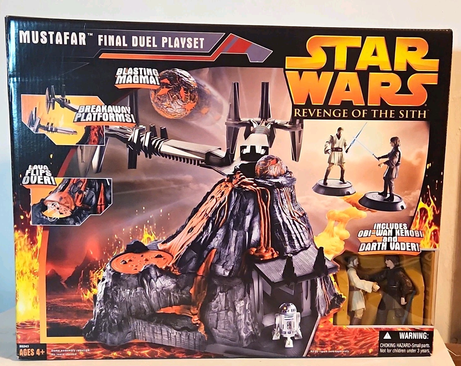 Hasbro Star Wars Episodio III Mustafar Final Duel Playset Obi-Wan & Vader NUOVO