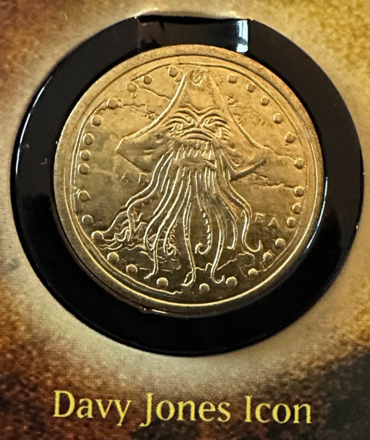 PIRATES OF THE CARIBBEAN - Gold Coin. Davey Jones Icon. Disney Medalionz. New.