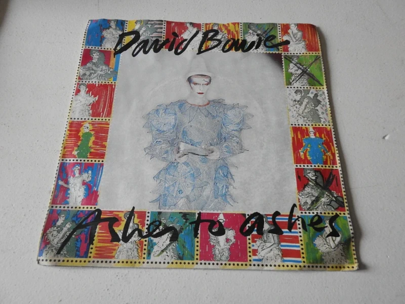 Vinyle 45 Tours  -Vintage 1980 - David Bowie - Ashes To Ashes