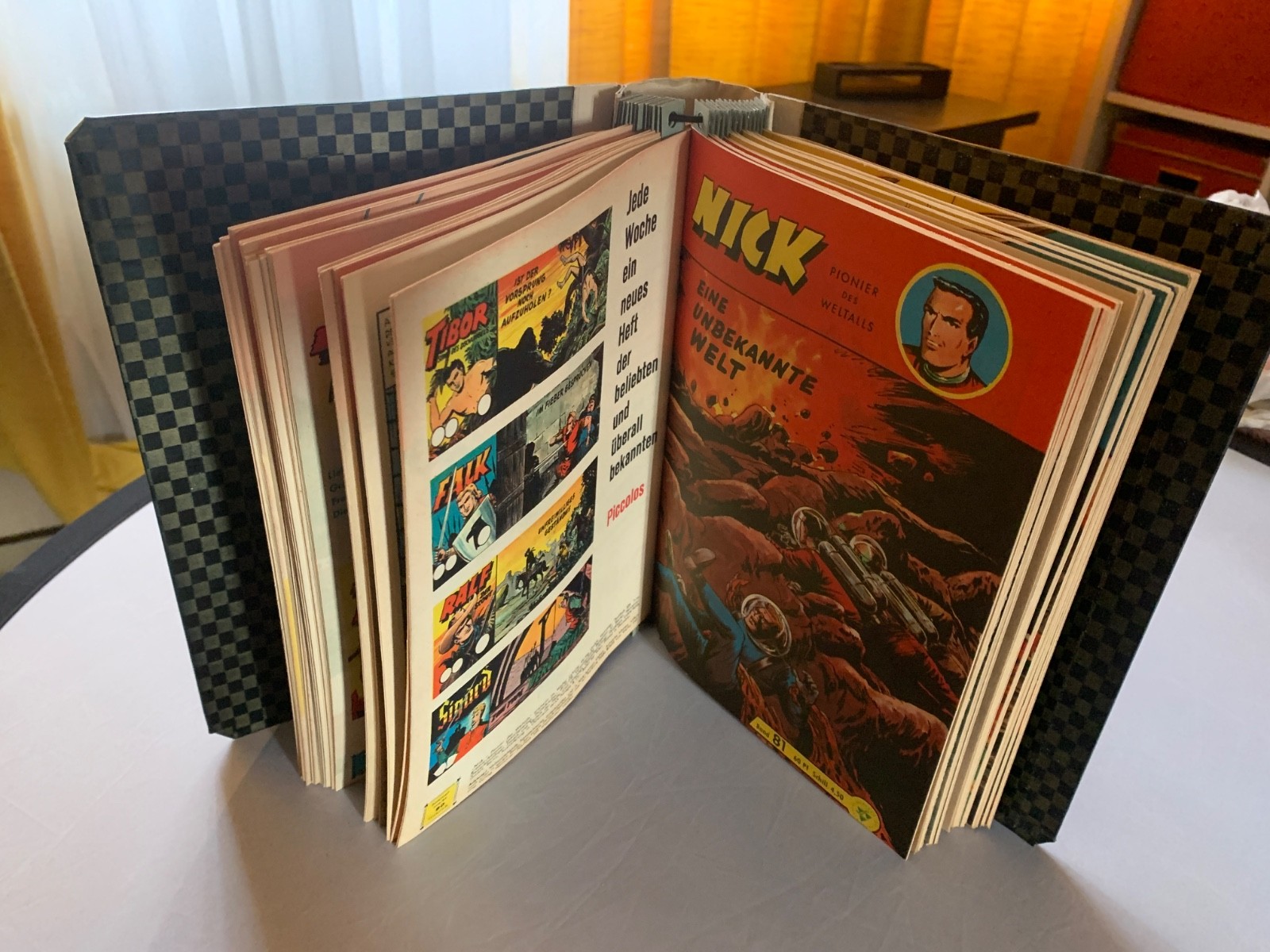 "Nick Pioniere dello Spazio" volumi ORIGINALI 69-94 + cartolina in album figurine