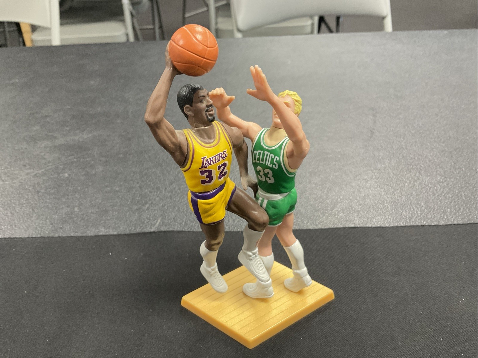 Kenner Starting Lineup Larry Bird Magic Johnson NBA Rivals Diorama 1989 SLU VINTAGE