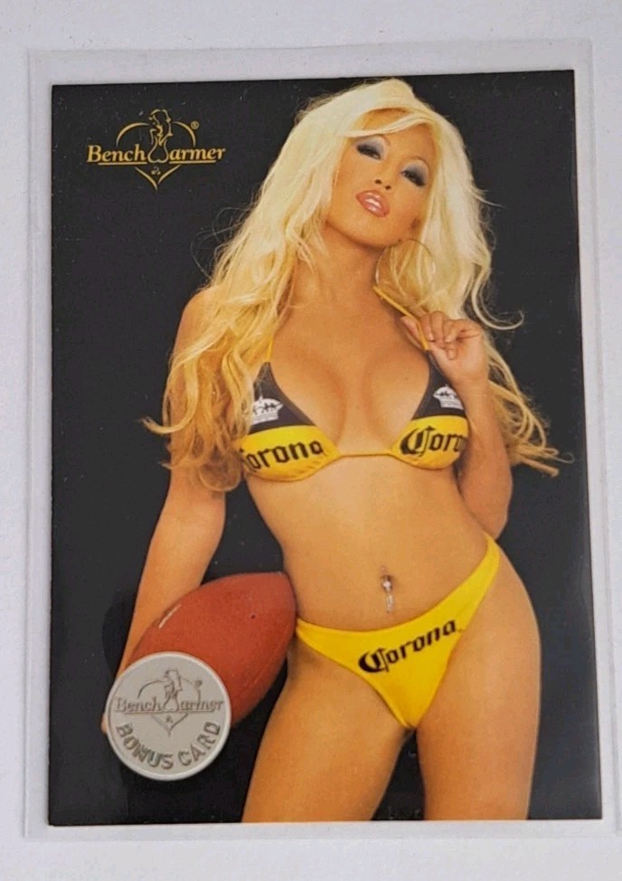 2004 BenchWarmer Lady Tribe #153 Bonus Card Hot & Sexy