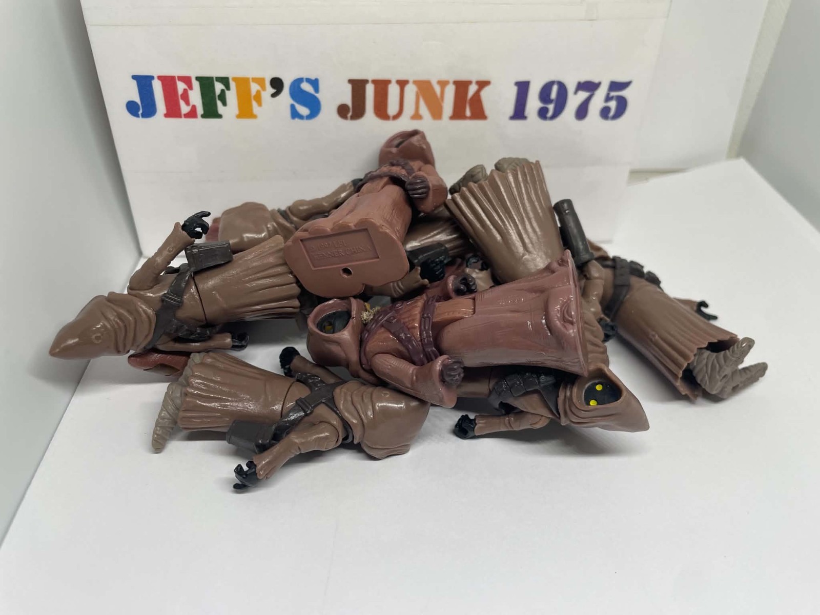 Scegli la tua parte Hasbro Star Wars Modellino POTF2 / Clone Wars Jawa scala 3,75 LEGGI
