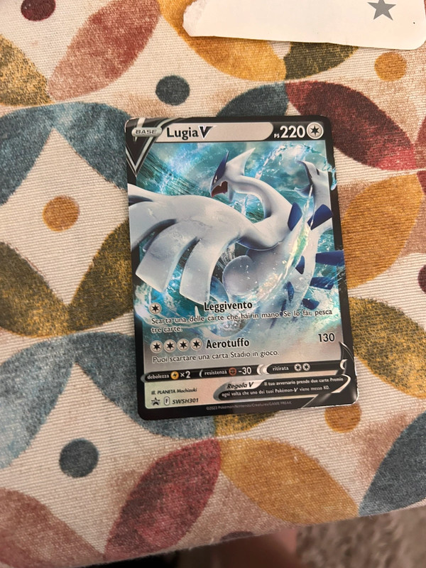Lugia V pokemon