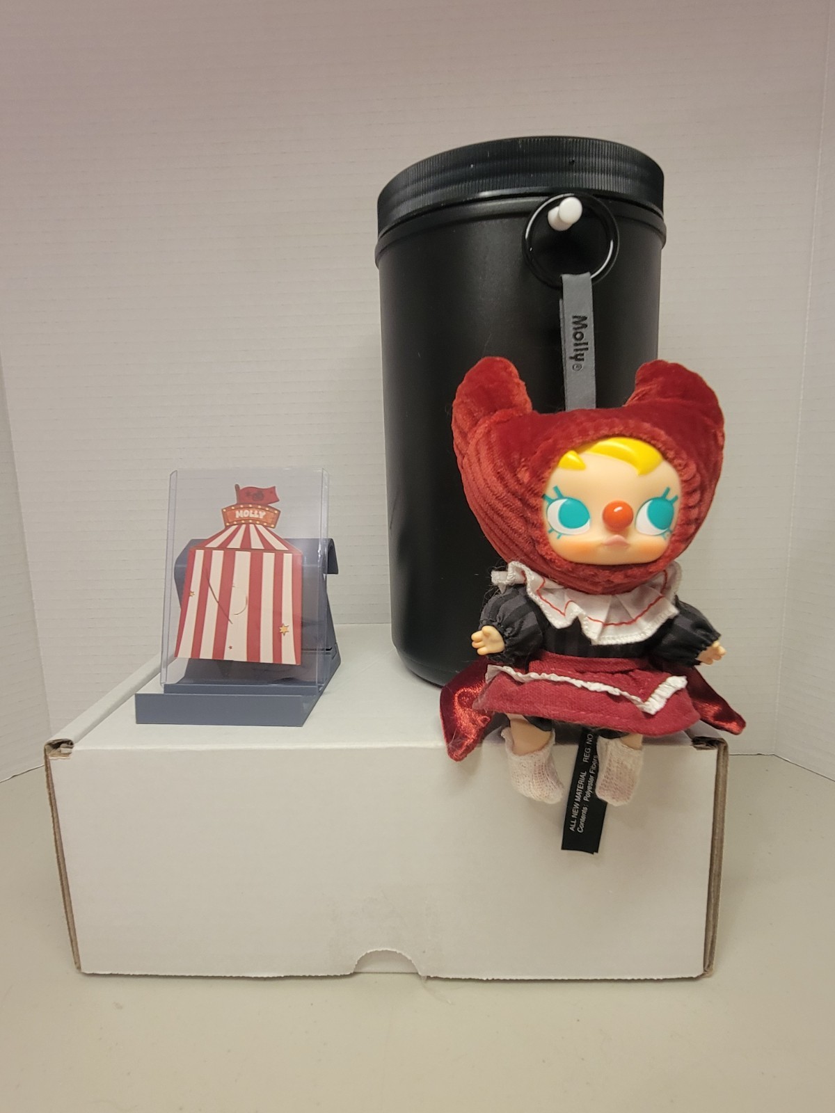 POP MART Molly Why So Serious - Clown da circo - Vinile peluche - Sciolto