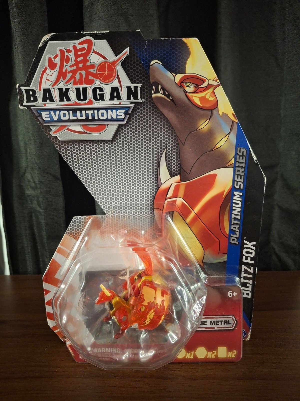 Bakugan Evolutions Platinum Series Pyrus Blitz Fox Elemental raro nuovo con scatola