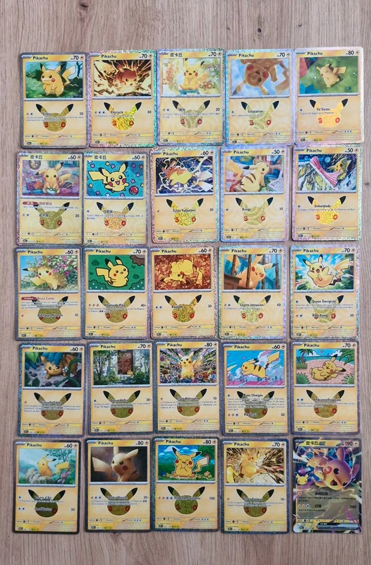 Cartes Pokémon 30 ans pikachu