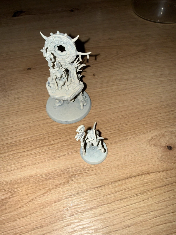 Skink Starpriest + Skink Starseer – Seraphon