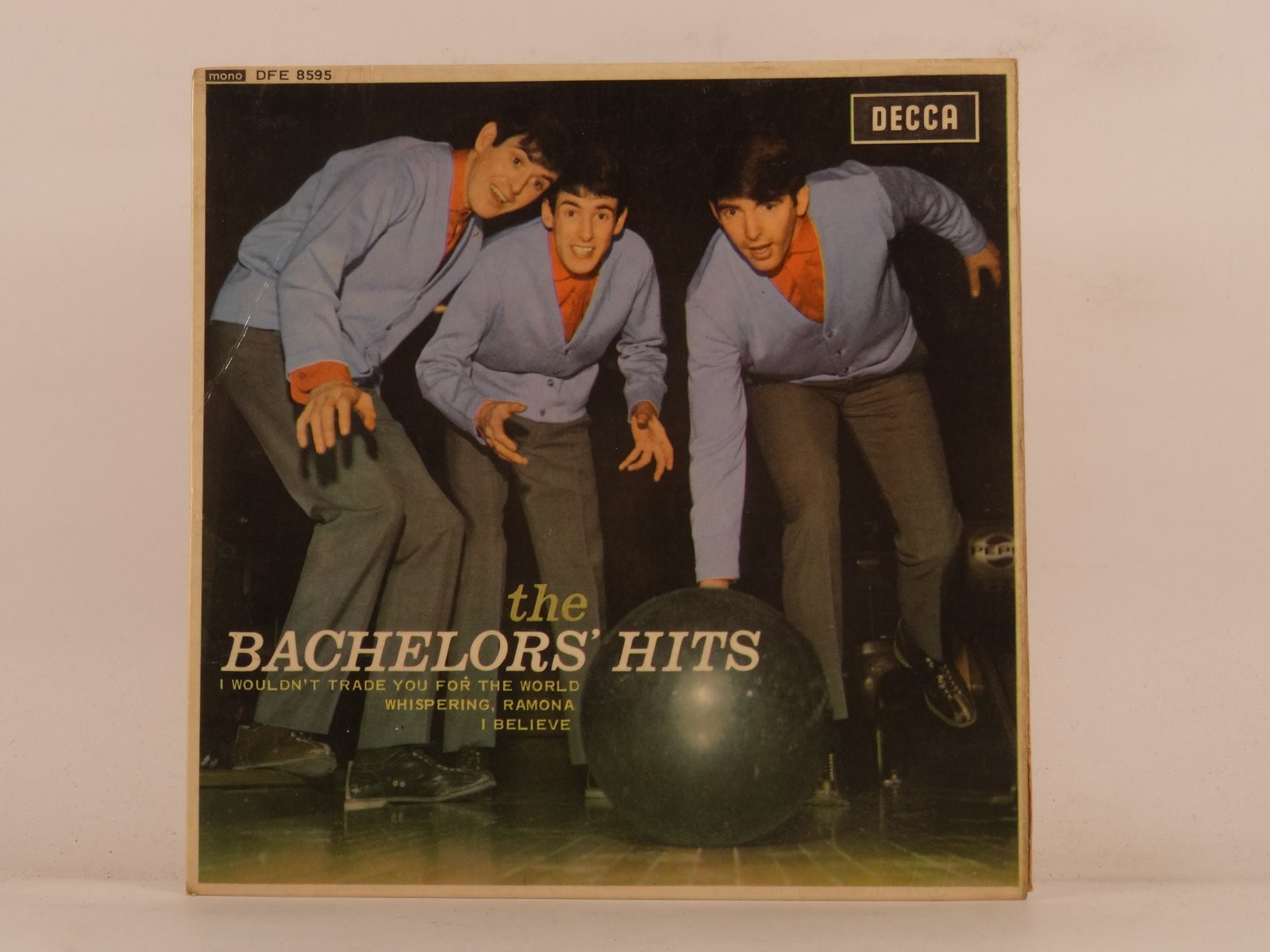 THE BACHELORS HITS (129) 4 Track 7" Single plus Picture Sleeve DECCA