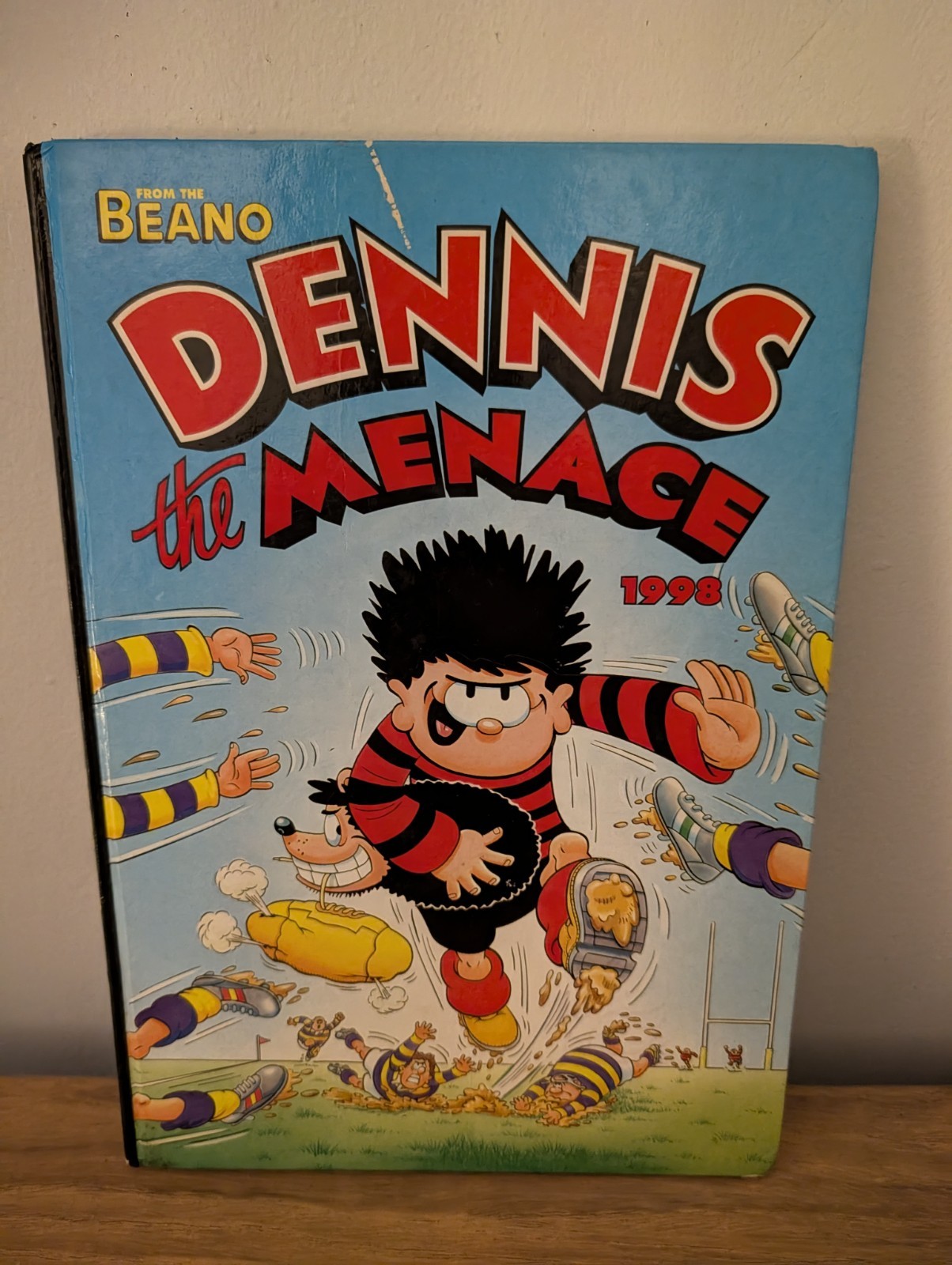 The Beano Dennis the Menace Book 1998 Hardback Annual English Colour