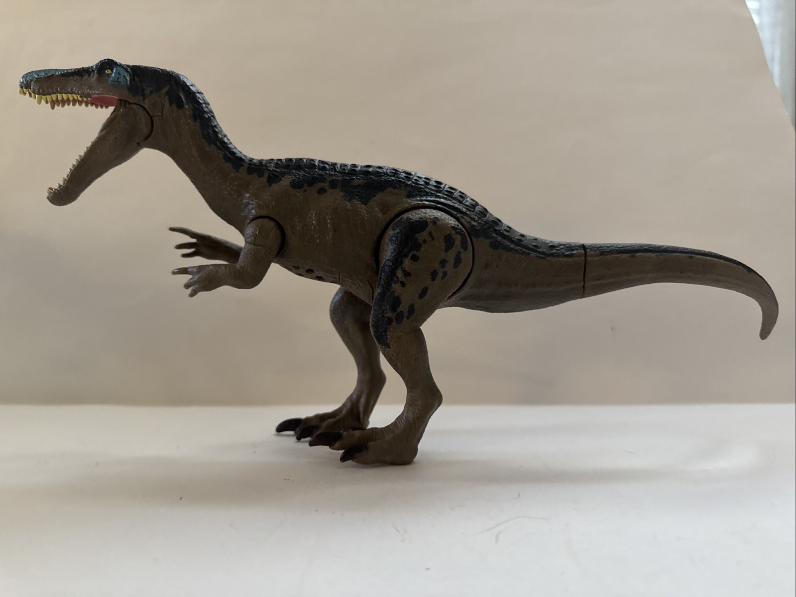 Mattel Jurassic World Fallen Kingdom Roarivores Baryonyx Figure w/ Working Sound