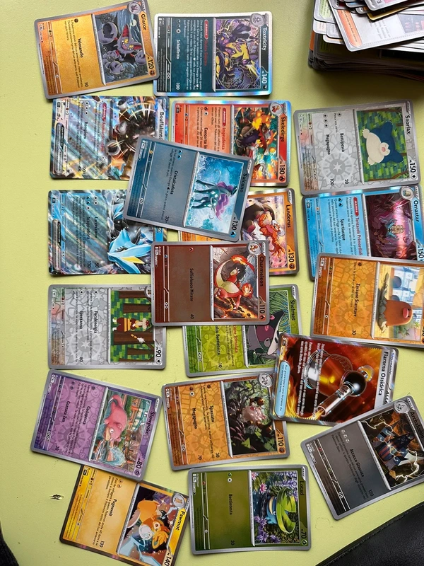 Lotto carte pokemon holo/reverse