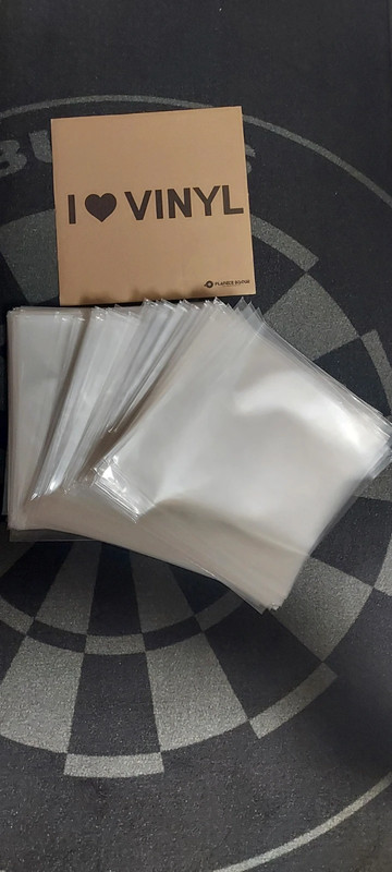 plus de 200 pochettes vinyles