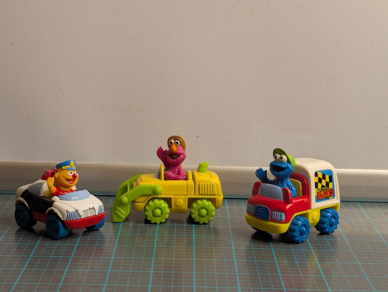 TYCO MATCHBOX anni '90 pressofuso Sesame Street Ernie Cookie Monster Telly MONSTER  