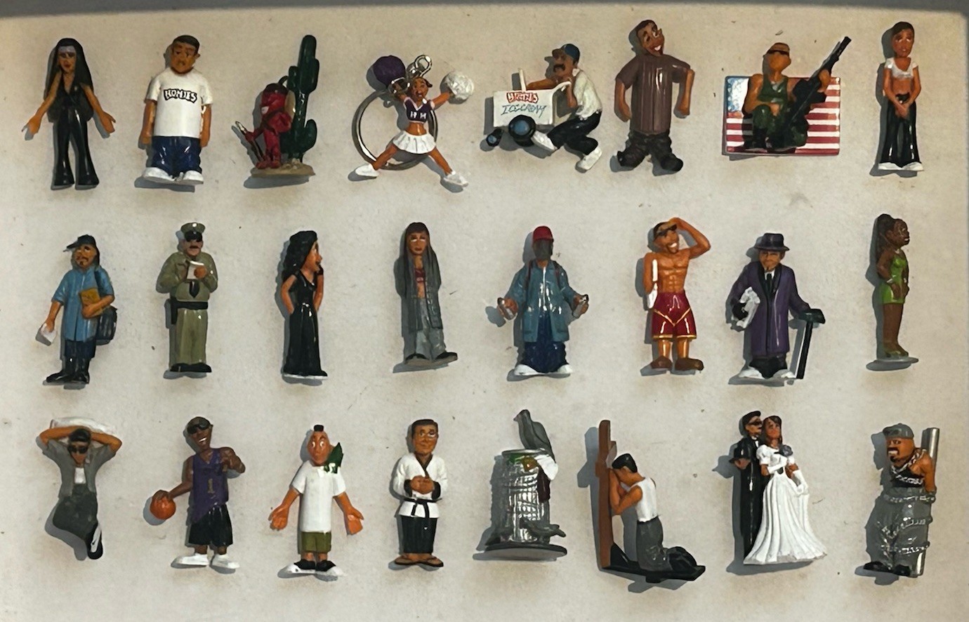 Homies serie 6 set completo di 24 figurine, ottime per diorami 1:32 HTF (sciolte)