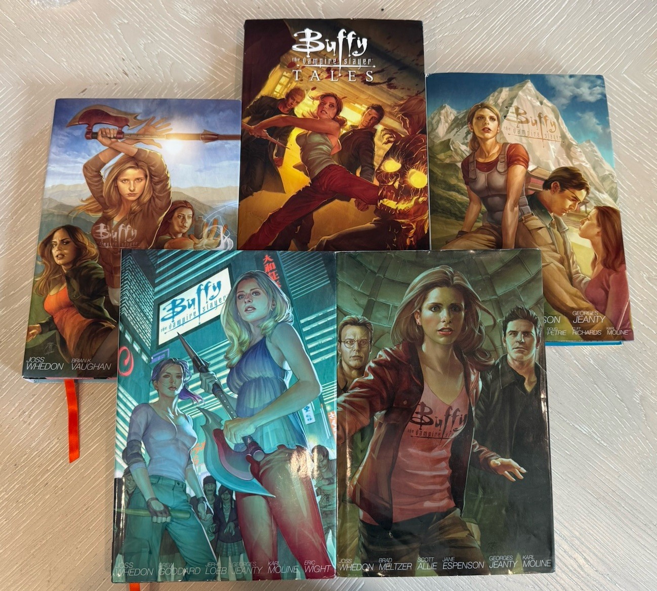Buffy The Vampire Slayer stagione completa 8 copertina rigida edizione libreria 1-4 + TALES