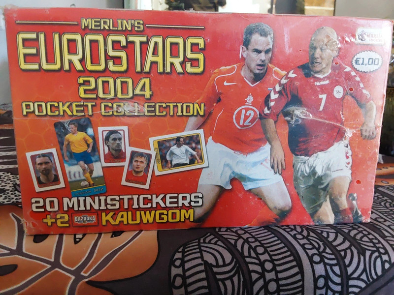 Album plus stickers foot eurostars 2004