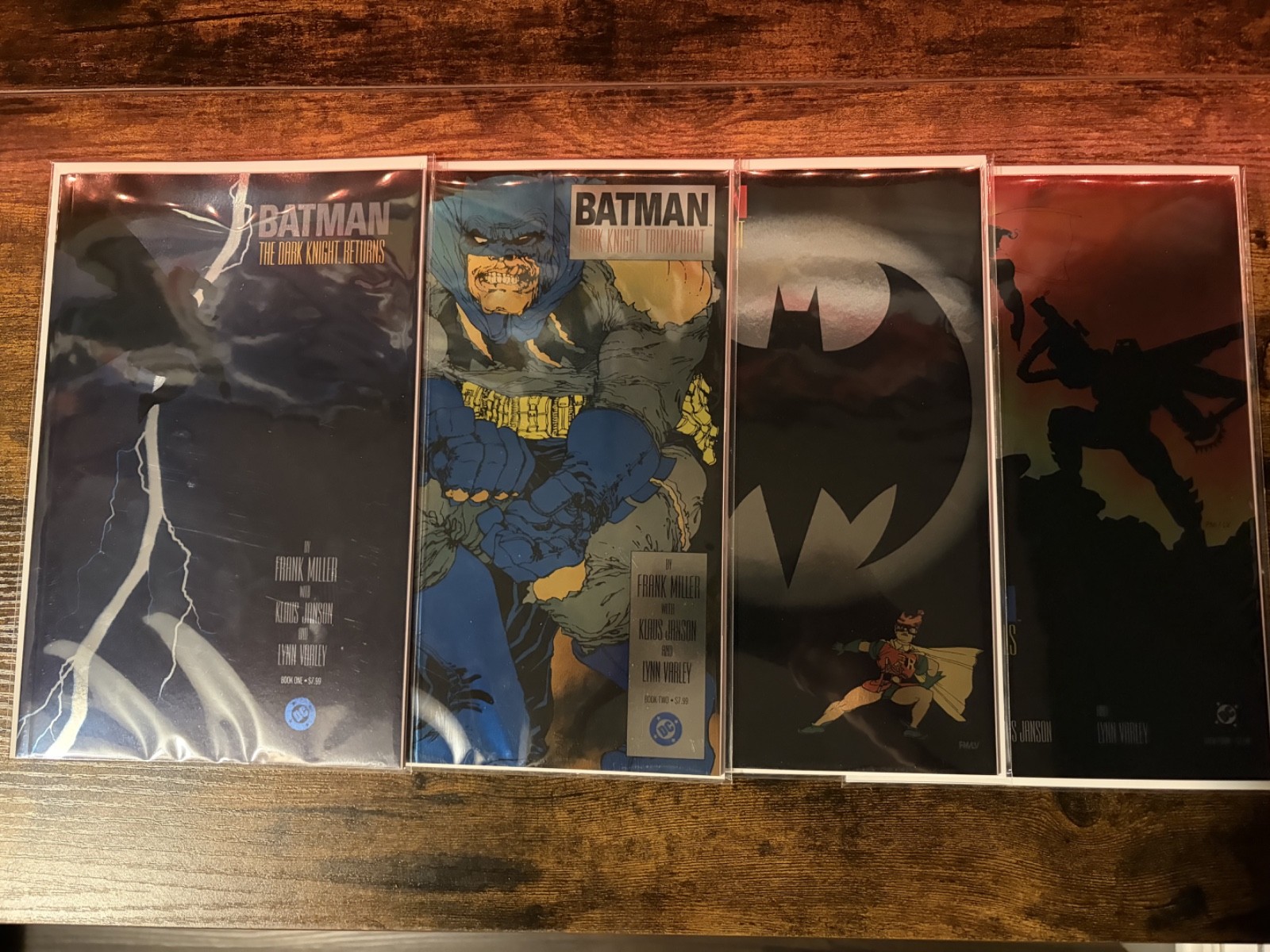 2026 Frank Miller BATMAN THE DARK KNIGHT RETURNS #1-4 Facsimile FOIL Set
