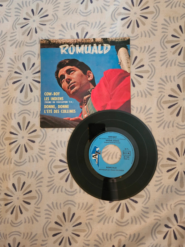Vinyle 45 tours, Romuald