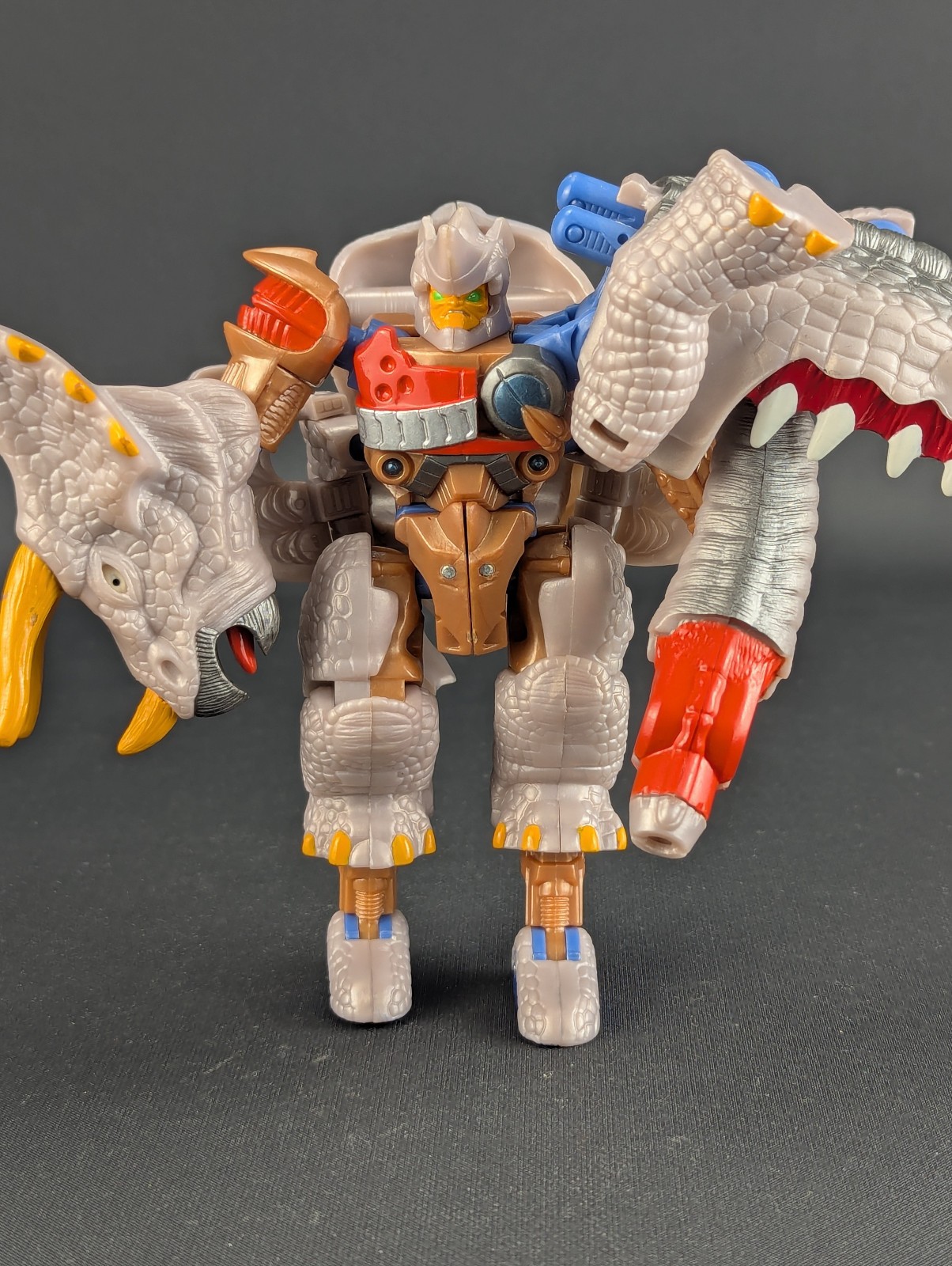 Transformers Walmart Dinobots Triceradon completo Hasbro Armada RID Beast Wars