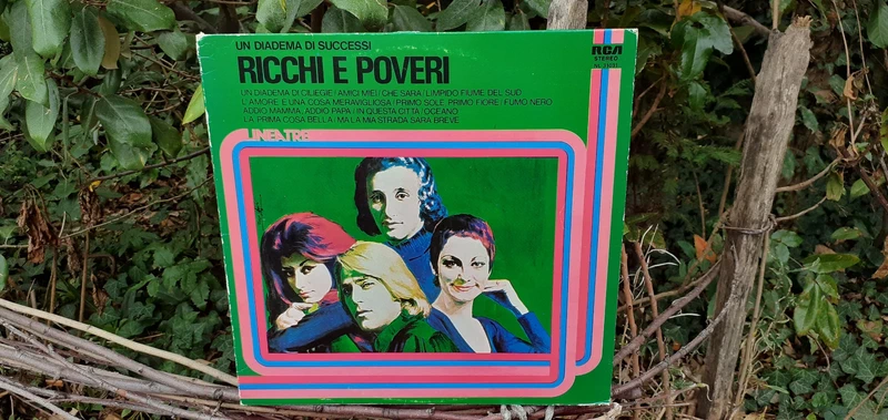 Ricchi e Poveri, Un diadema di Successi ( Vinyl 33 tours occasion en très bon état 12 titres)