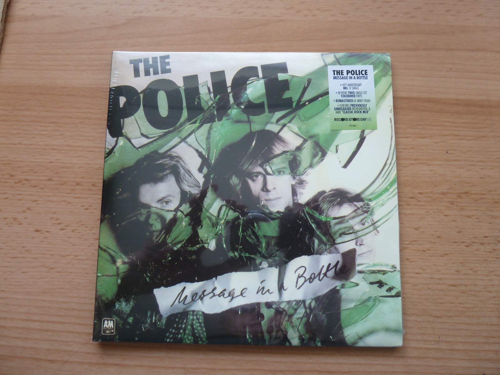 THE POLICE - MESSAGE IN A BOTTLE - 2x7" SINGLES - BLUE / GREEN VINYL - RSD 2019
