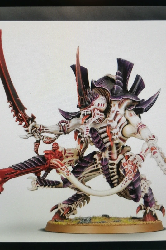 Tyran des ruches / Swarmlord