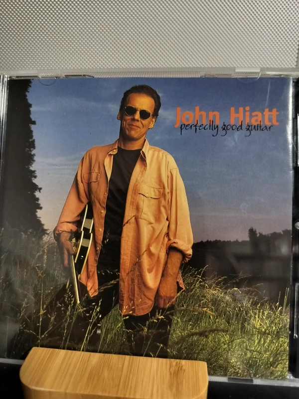 John Hiatt - Perfectly Good Guitar