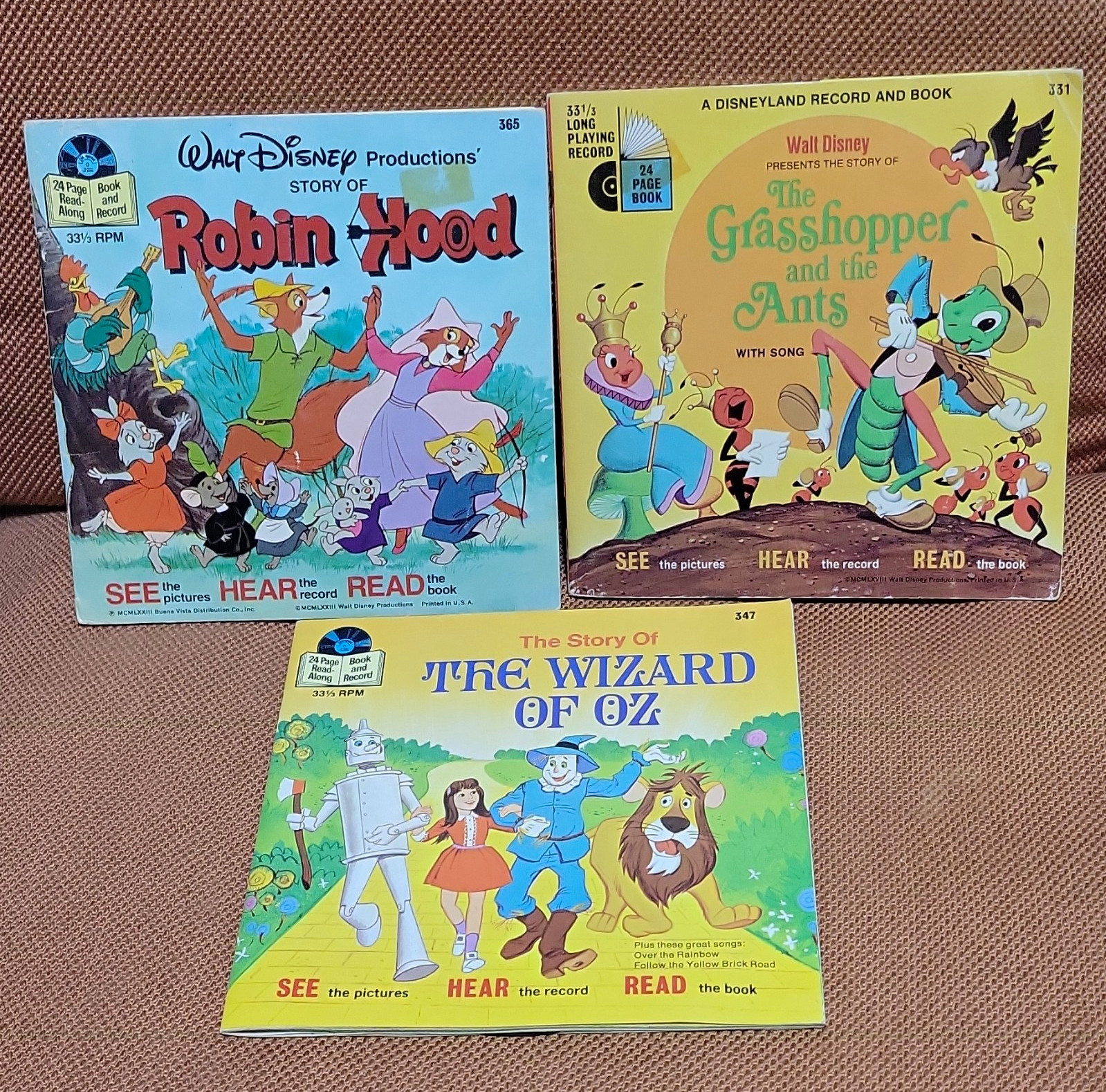 Disneyland Records Read-Along 7" 33 RPM Vinyl Robin Hood Wizard of Oz Ants
