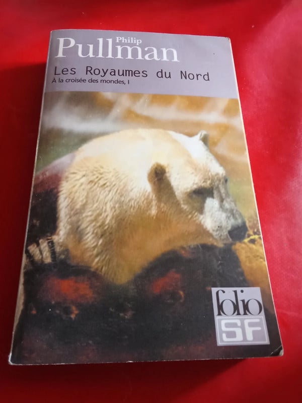 Roman poche Fantasy À la croisée des mondes tome 1 Les Royaumes du Nord de Philip Pullman